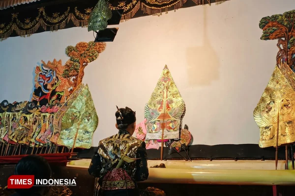 Check How Dalang Pursued Their Life Since a Child
