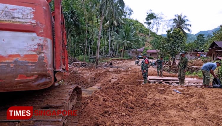 The Excavator at TMMD South Tapanuli Will Keeps Working Till the End